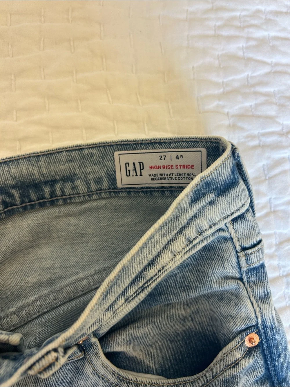 GAP | High Rise Stride Cuffed Wide-Leg Jeans | 27